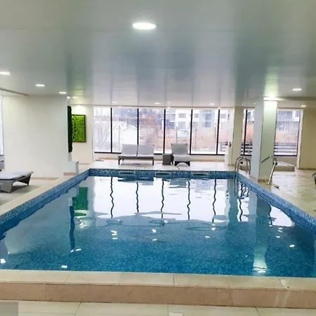 Appartamento Azizi Pool & Langa Plaja Năvodari