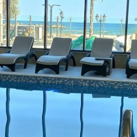 Appartamento Azizi Pool & Langa Plaja Năvodari
